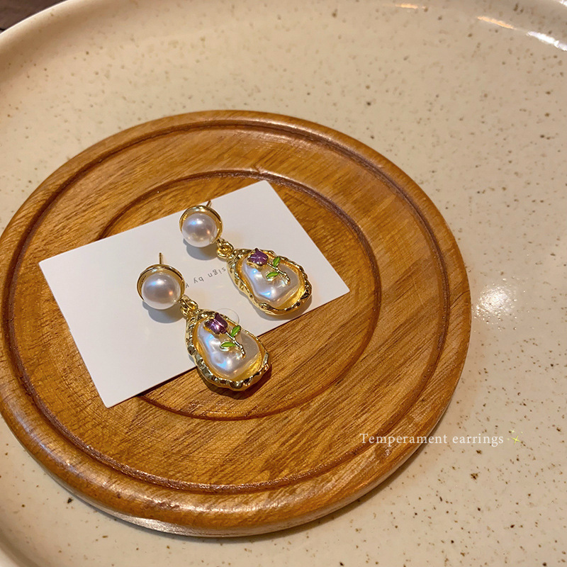 Monet's flower oil painting style Baroque pearl earrings, women's personalized retro stud earrings, 2024 best-selling high-end earrings Specification drawing