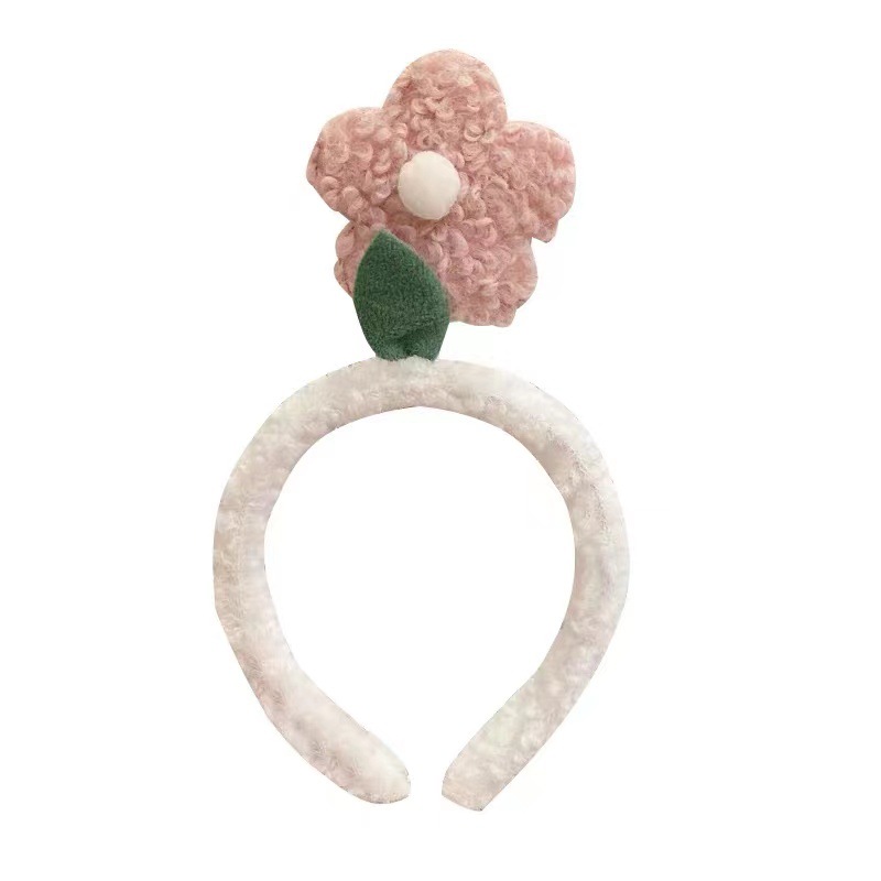 Cute lamb fur flower hair band for washing face in autumn and winter, women's plush anti-slip headband for mask application, hair tie and hair clip Item Picture