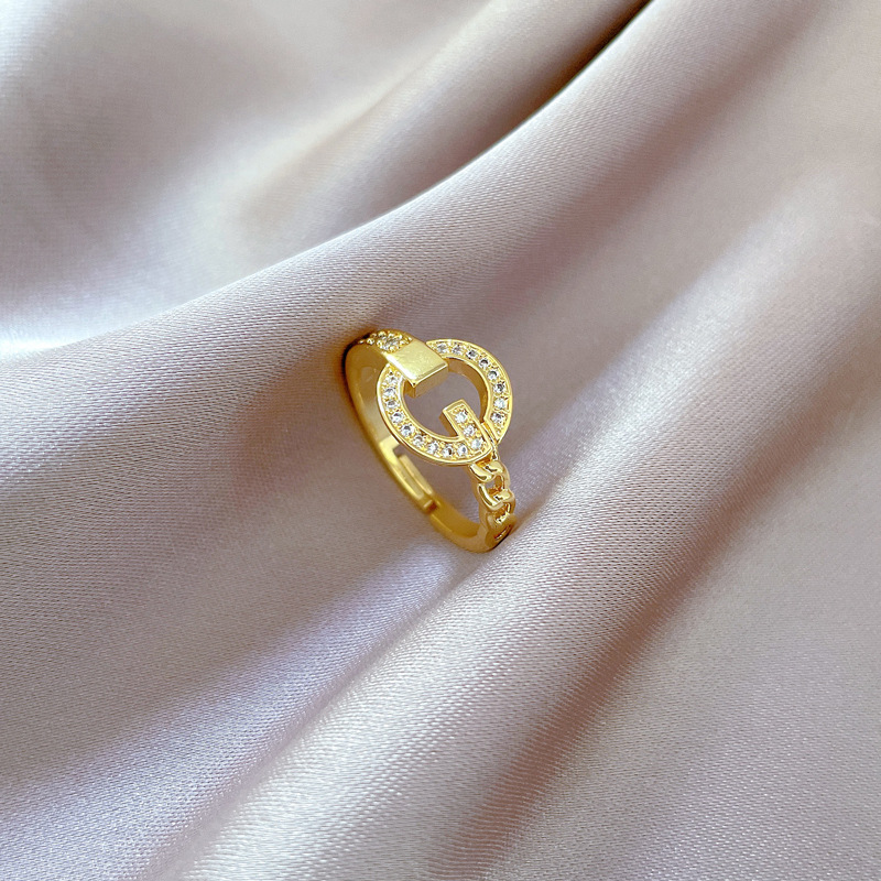 【 Real Gold 】 Chain G-shaped full diamond ring with adjustable opening, simple Japanese-style bracelet, couple rings Application Scenario