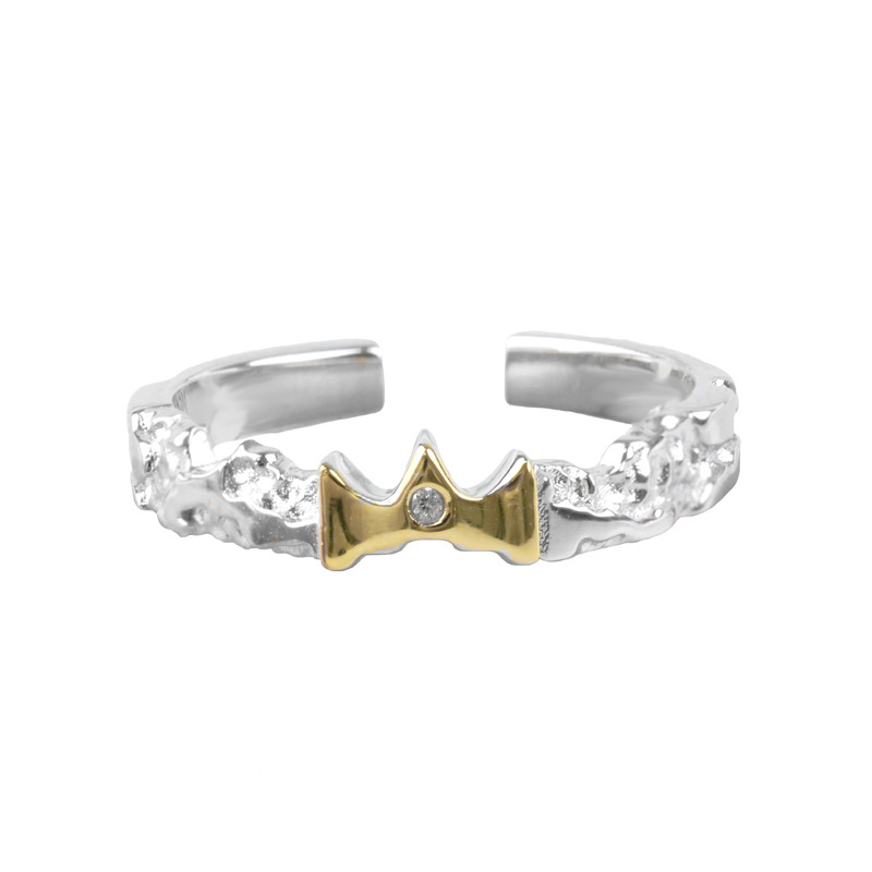 A retro cross ring with a unique texture, a high-end feel, and an open ring. It's a cool and stylish, niche design, and a trendy food ring Item Picture