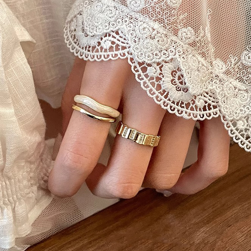 A new, fashionable and individual open-top ring with a light luxury and high-end feel, featuring a niche design and a cold style Application Scenario