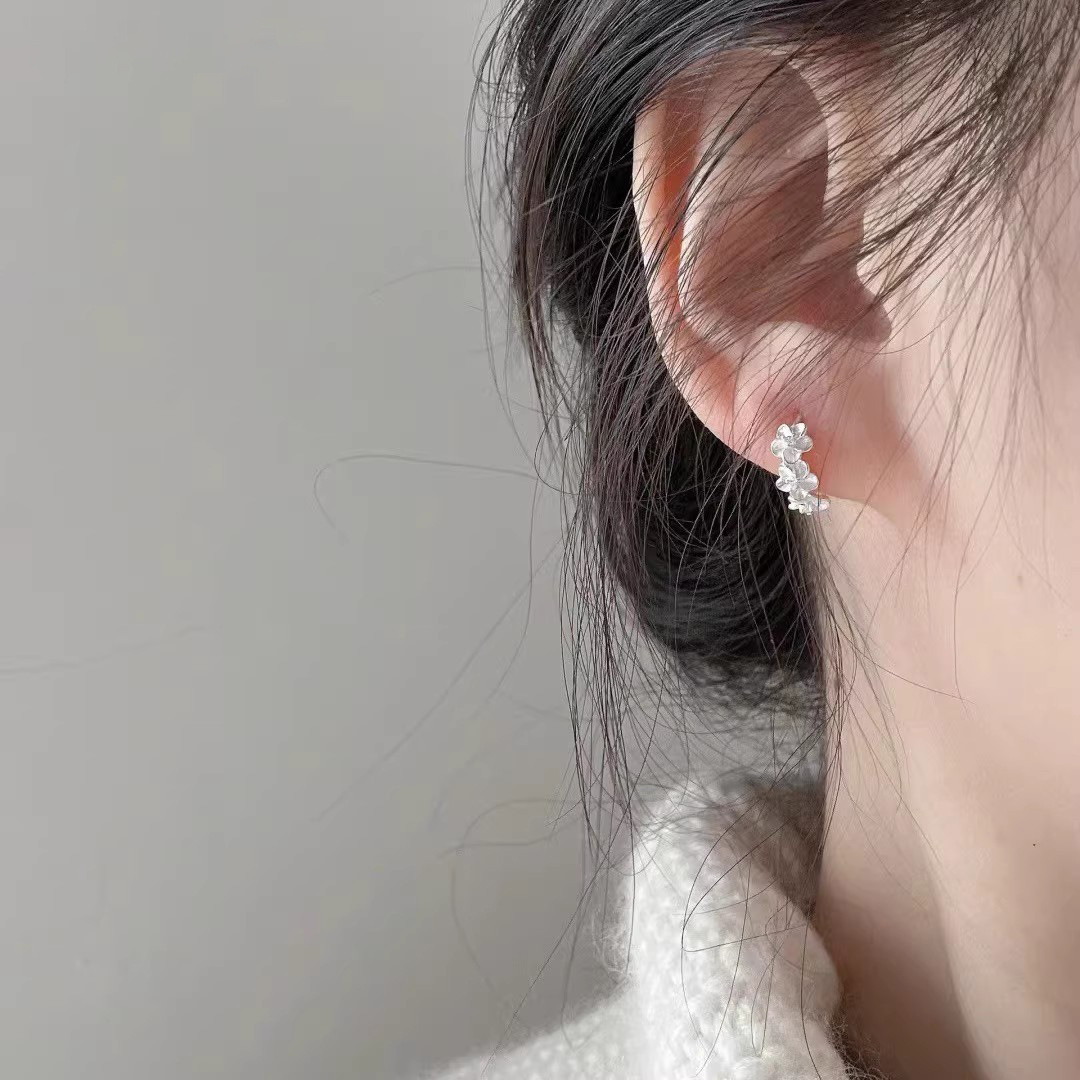 Three Flower earrings from Fanhua, a new style in 2024, are trendy, unique, niche, light luxury, high-end, sweet and elegant, versatile earrings for women details Picture