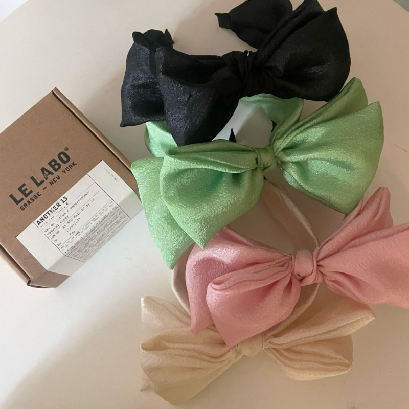 The oversized bow hair band made of sebum, the Korean high-end wide-edge headband, the sweet hair accessory, and the cute high top of the head details Picture