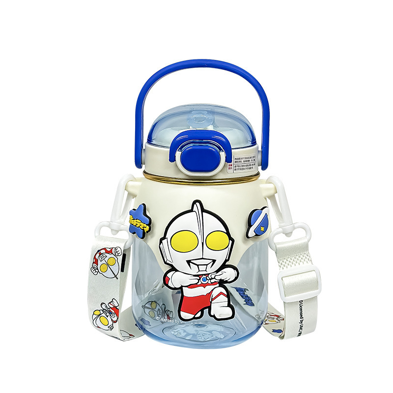 Ultraman children's tritan water cup, large-capacity plastic cup for boys, portable and shock-resistant outdoor slanting water bottle for students Item Picture