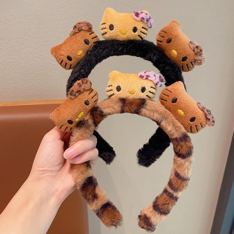 Cute HelloKitty plush hair band, special makeup hair clip and headwear for women to apply facial masks and wash their faces in summer details Picture