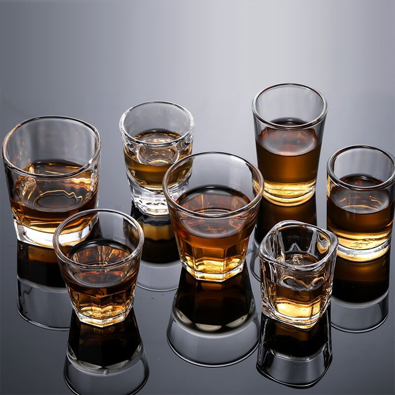 Beer mugs, bar KTV durable tempered glass cups, home tea cups, octagonal tempered cups, whisky glasses Application Scenario