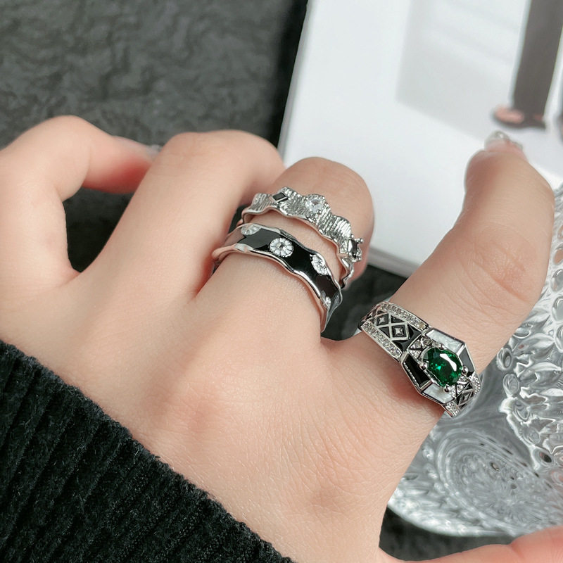 New court-style, high-end and elegant open ring, feminine androgynous style, emerald-like light luxury, versatile punk ring details Picture