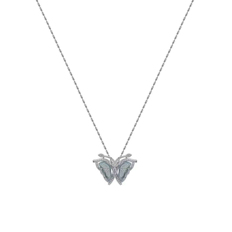 Ice crystal zircon butterfly necklace, sweet and cool girl style, spicy girl design sense collarbone chain, autumn light luxury pendant necklace accessory Item Picture