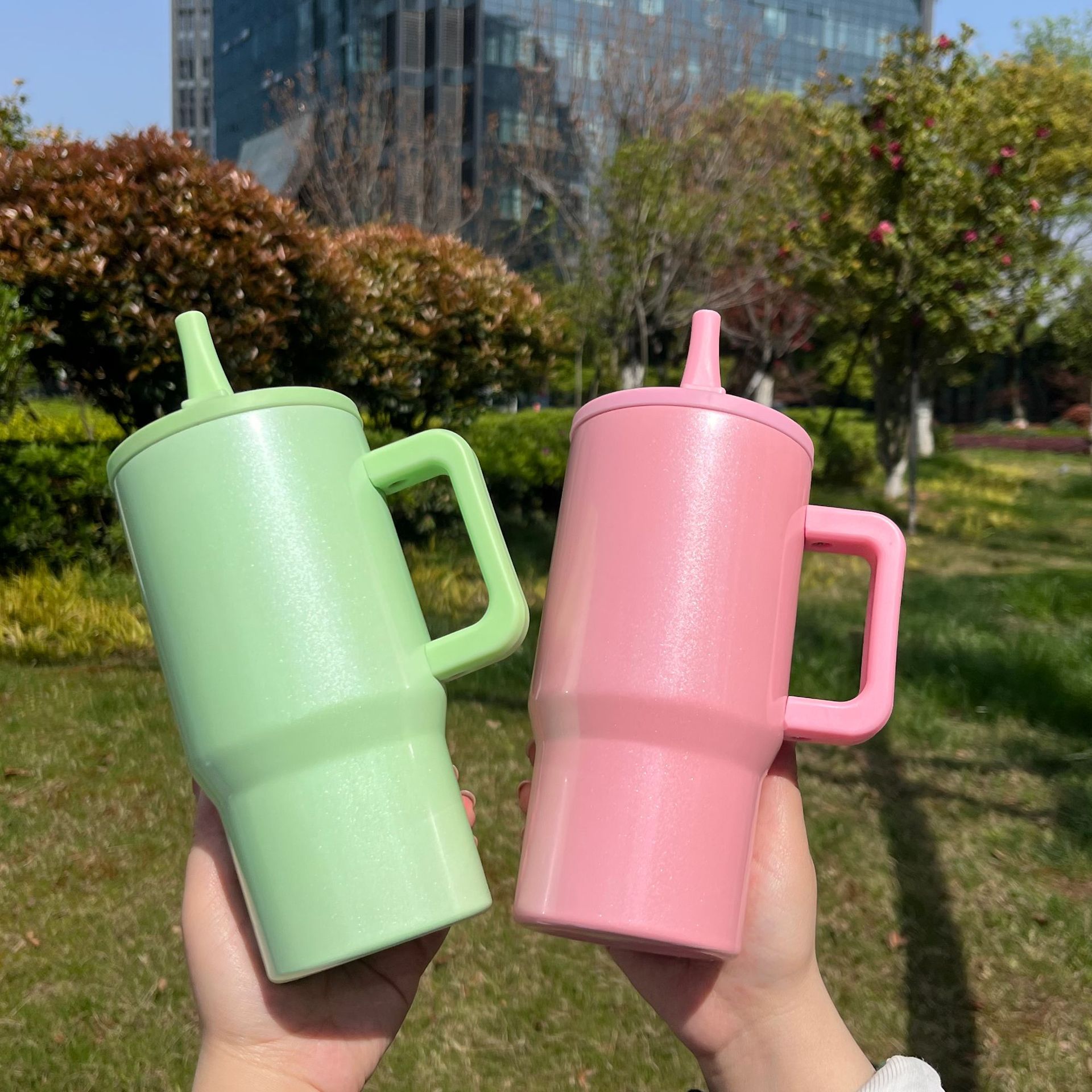 Cross-border 20oz foldable straw ice cup, household double-layer vacuum portable handle cup, outdoor car insulated cup details Picture