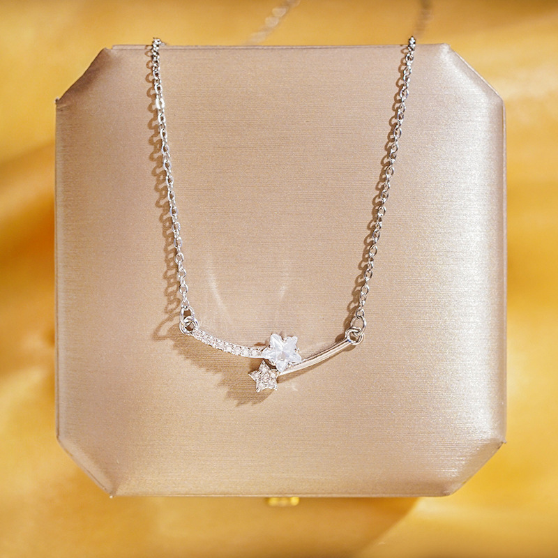 Silver simple micro-inlaid zircon star interlaced smile necklace, a rare titanium steel collarbone chain for women, a versatile accessory wholesale details Picture
