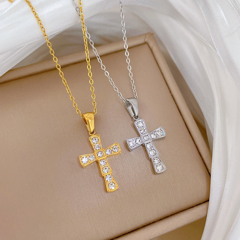 【 All-titanium Steel 】 Light luxury double-sided cross furnace with real gold necklace, female Instagram influencer collarbone chain accessory full figure