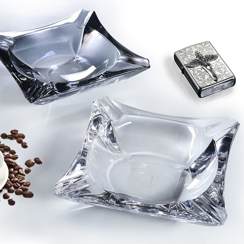 Lizun Square Crystal ashtray Hotel Home hall decoration Creative amber ashtray Cigar ashtray full figure