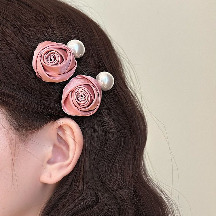 New niche French hair clips with a high-end touch, rose flower bb clips, elegant and refined side pearl bangs hair accessories full figure