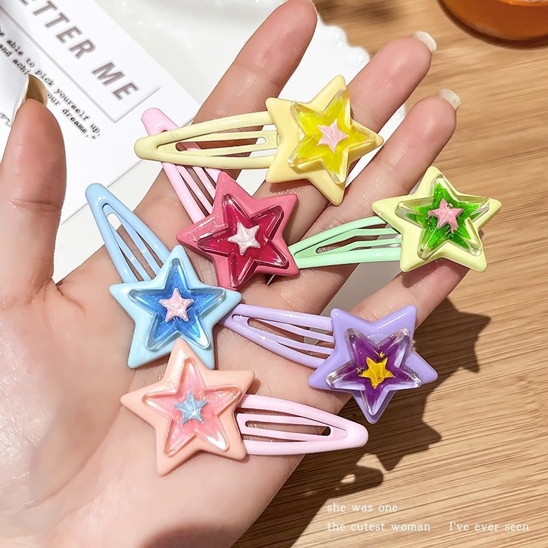Sweet and Cool y2k Five-pointed Star bb Clip Dopamine Star Hair Clip ins Sweet Girl Five-pointed Star Side Versatile and cute hair clip Application Scenario