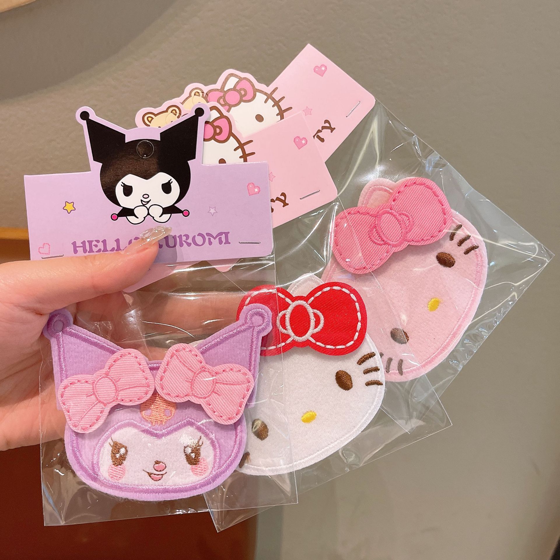 Cute cartoon children's broken hair bangs sticker Sanrio embroidery Velcro girl's broken hair styling magic tool post full figure