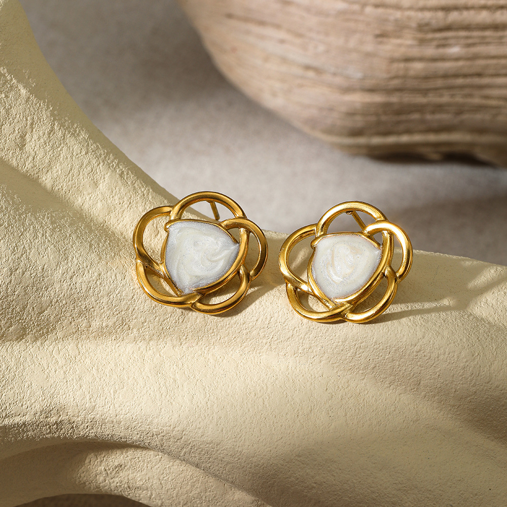 French retro oil-drip stud earrings for women that do not fade, with a light luxury and high-end feel, versatile 18k gold-plated stainless steel earrings wholesale details Picture