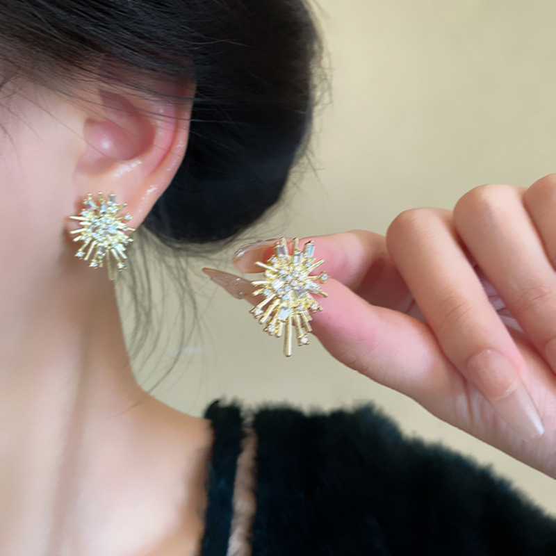 Light luxury, niche and exquisite zircon firework stud earrings, personalized, versatile, elegant and high-end, starry sky earrings and accessories wholesale Specification drawing