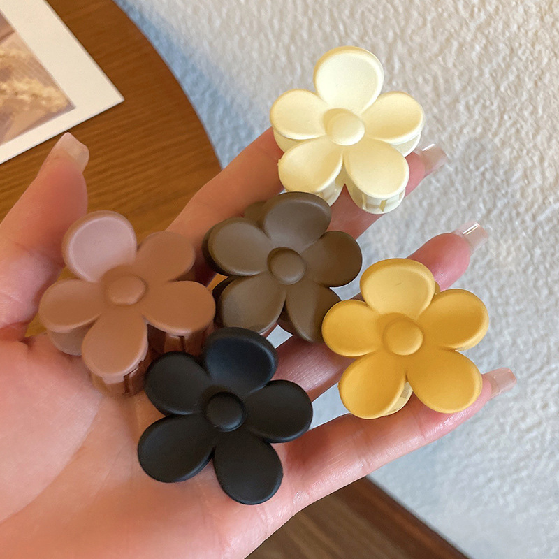 High ponytail fixed clip, small flower clip, shark clip at the back of the head, cute matte five-petal flower hairpin Specification drawing