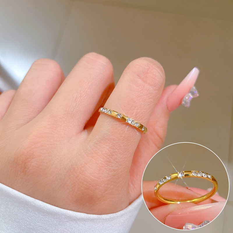【 Non-fading 】 Minimalist plain titanium steel cold style dance ring for men and women, trendy and simple food rings on Instagram Specification drawing