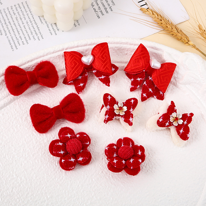 New Year hairpin set, festive red edge clip, little girl bangs bow, New Year greeting headwear, children's broken hairpin Application Scenario