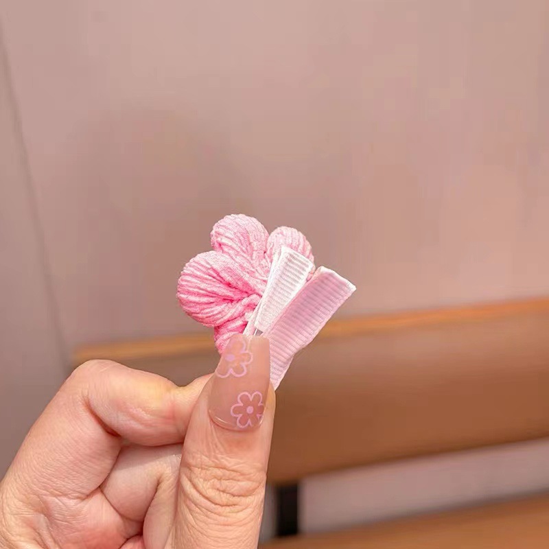 The new autumn and winter hair ties and accessories of 2023, cute cartoon baby hair bands, popular little girl high-elasticity rubber bands details Picture