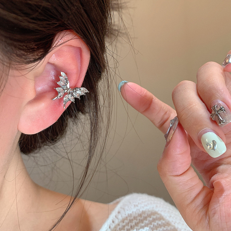 Exquisite hollowed-out butterfly zircon earrings for women, simple and elegant stud earrings, 2025 new bestseller, versatile and trendy earrings Application Scenario