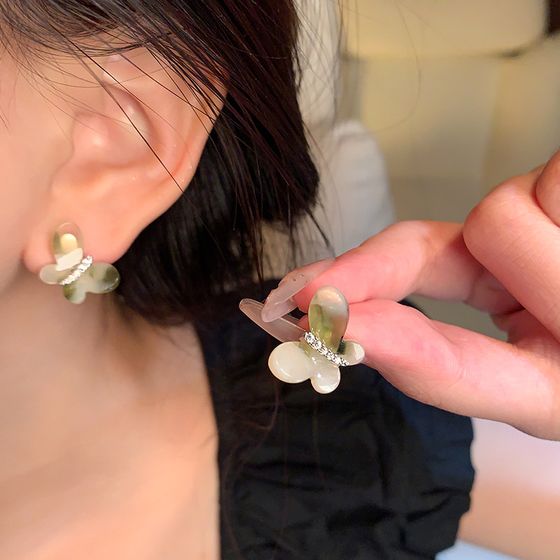 Forest-themed gradient green butterfly earrings for women, light luxury and versatile, micro-inlaid zircon stud earrings, high-end and elegant, trendy earrings details Picture