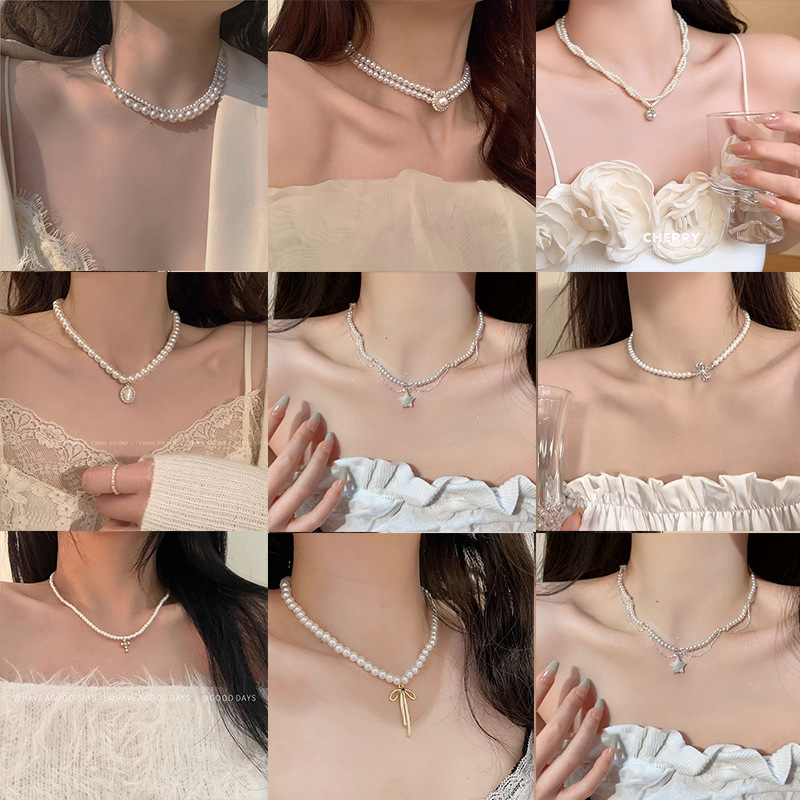 Retro double-layer pearl necklace, light luxury, artistic, niche design, high-end feel, diamond-encrusted pendant, collarbone chain, high-end neck chain full figure
