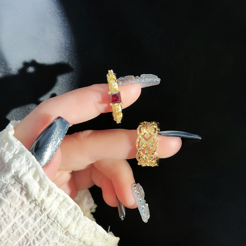 European and American retro court-style lace hollowed-out fashionable open ring, women's brushed exquisite and high-end sweet and cool index finger ring full figure