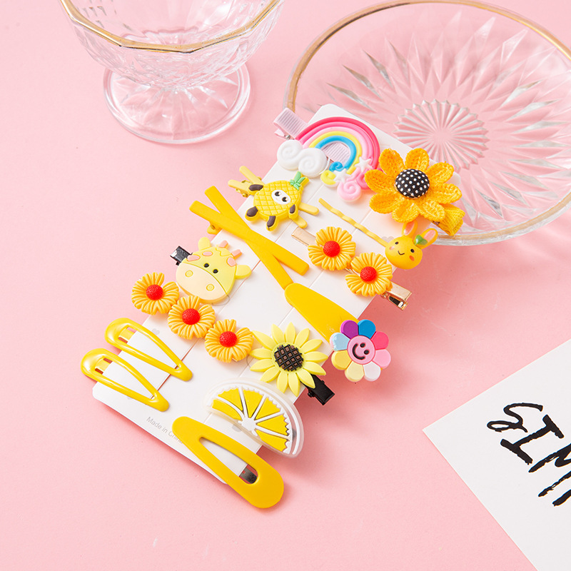 Children's hairpins 2024 New style Little girl hairpins Cute little girl broken hairpins subnet red baby bangs hair accessories Application Scenario
