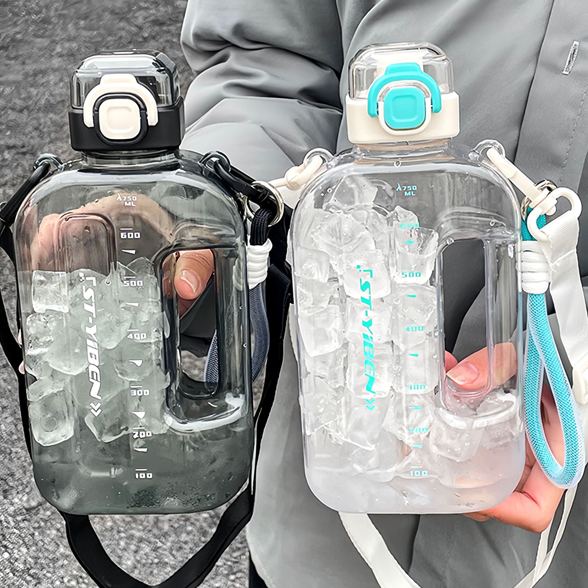 The new minimalist plastic cup is suitable for direct drinking in summer. It comes with a graduated water cup and a trendy slanted water bottle for sports, fitness and outdoor activities full figure