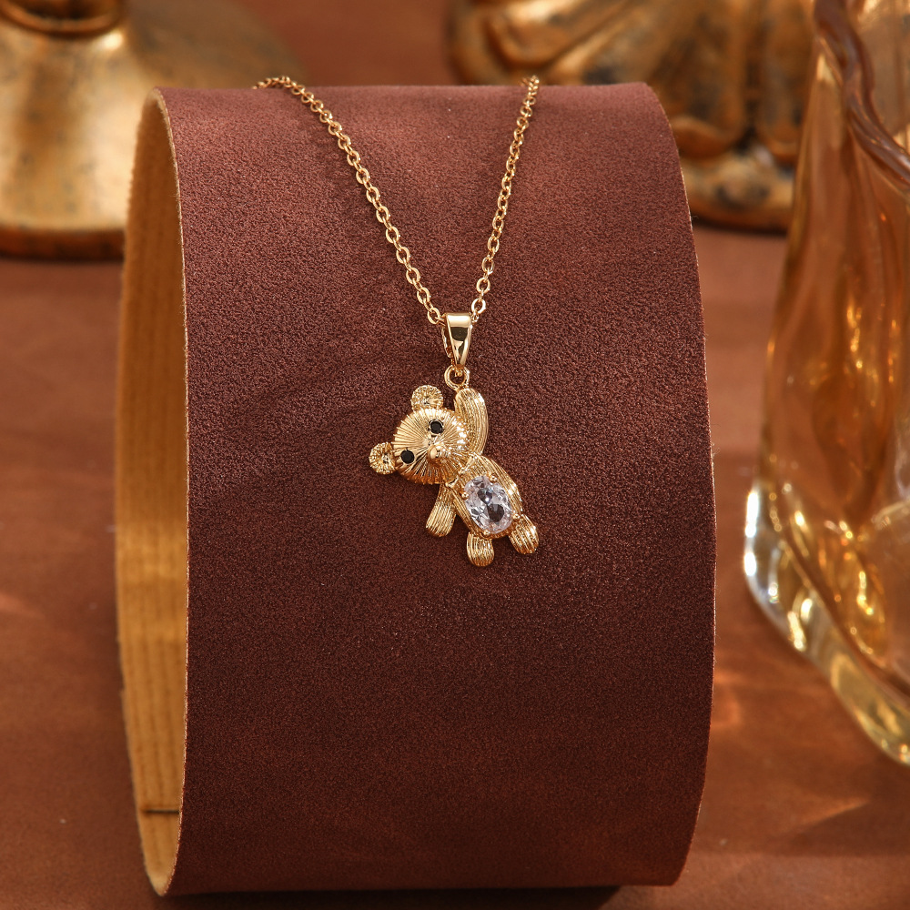 European and American fashionable titanium steel necklace, women's retro style, high-end feel, butterfly bear pendant, irregular and versatile collarbone chain Application Scenario