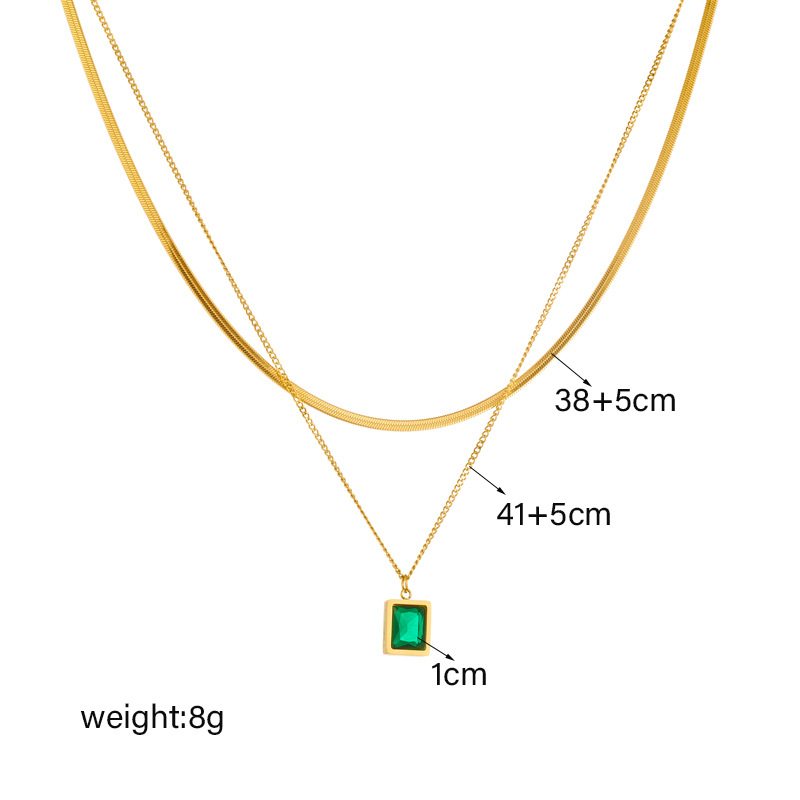 Fashionable, niche, light luxury, simple titanium steel emerald transparent square gemstone pendant collarbone chain, multi-layer versatile necklace Application Scenario