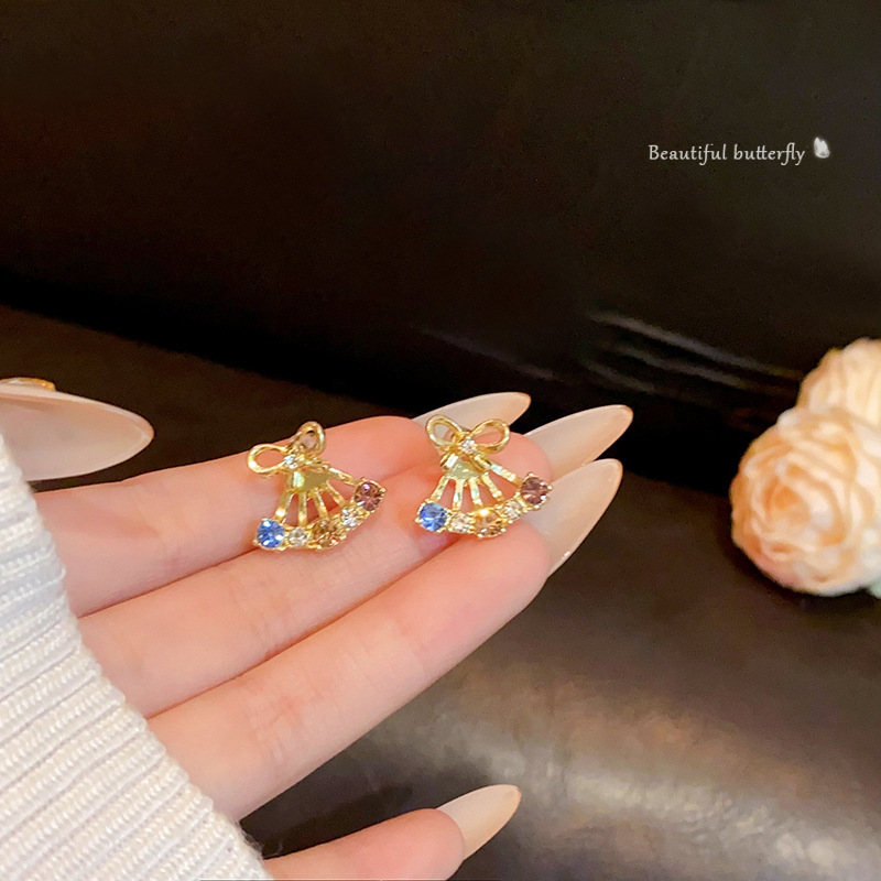 Colorful Zircon bow stud earrings for women 2024 New bestsellers, high-end Korean-style earrings, pendants and earrings wholesale full figure