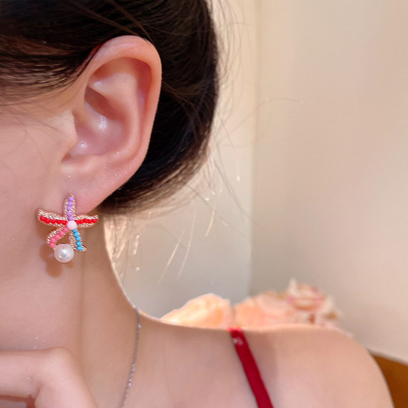 Silver needle coral, colorful starfish, pearl stud earrings, sweet girl's seaside vacation earrings, unique and elegant earrings for women Application Scenario