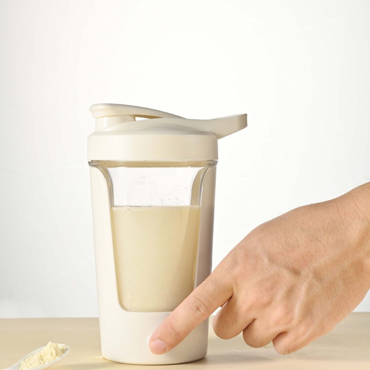 Cross-border stirring electric high-end coffee cup, high-temperature resistant coffee electric stirring milk powder stirring cup, graduated cup Specification drawing
