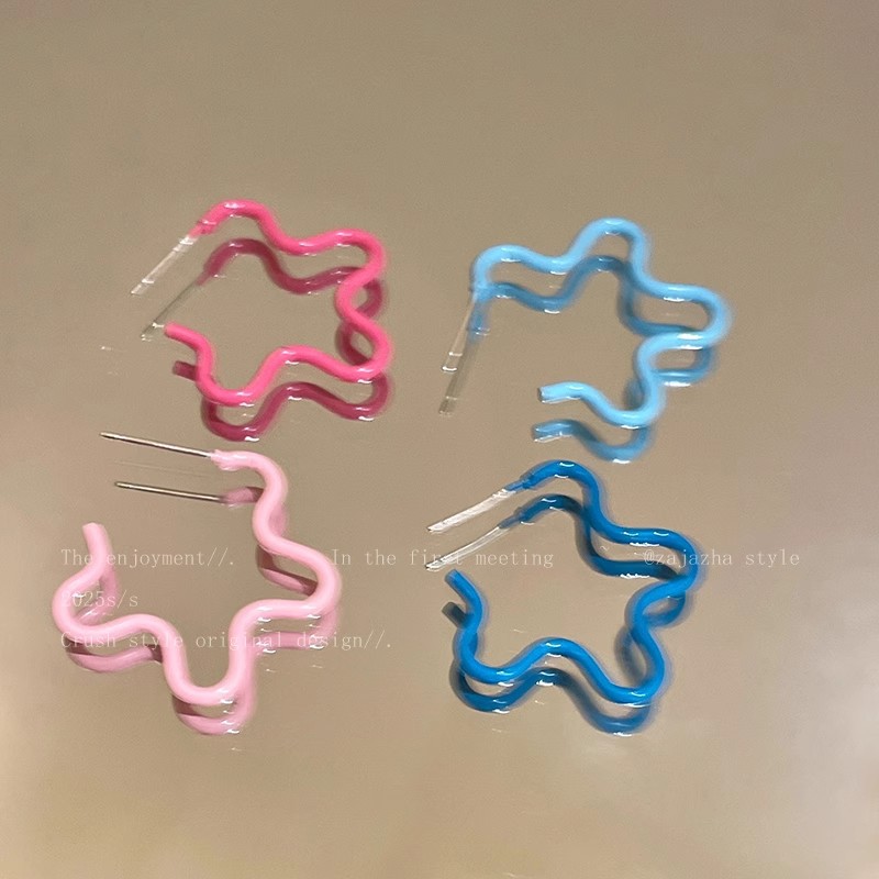 Dopamine cute flower earrings for women, summer seaside, high-end, sweet stud earrings, niche design, exquisite earrings details Picture