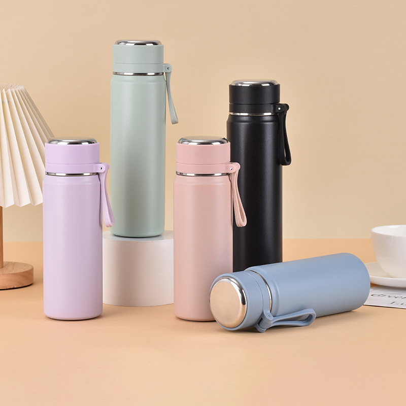 Simple insulated cup with high appearance level, 316 stainless steel, specially designed for boys, girls and children to go to school in 2023, a popular water cup details Picture