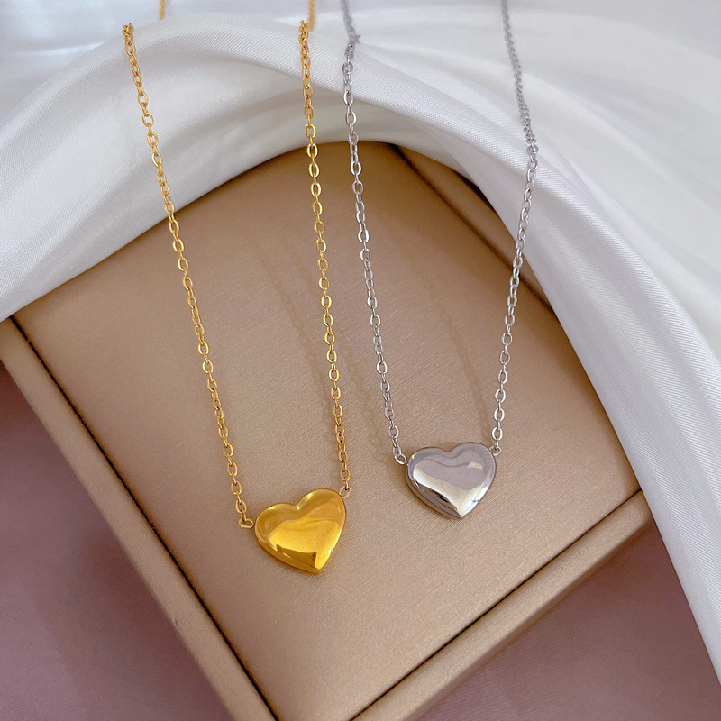 【 All-titanium Steel 】 Bright and heart-shaped exquisite gold necklace inside the furnace, a female Instagram influencer collarbone chain accessory Specification drawing