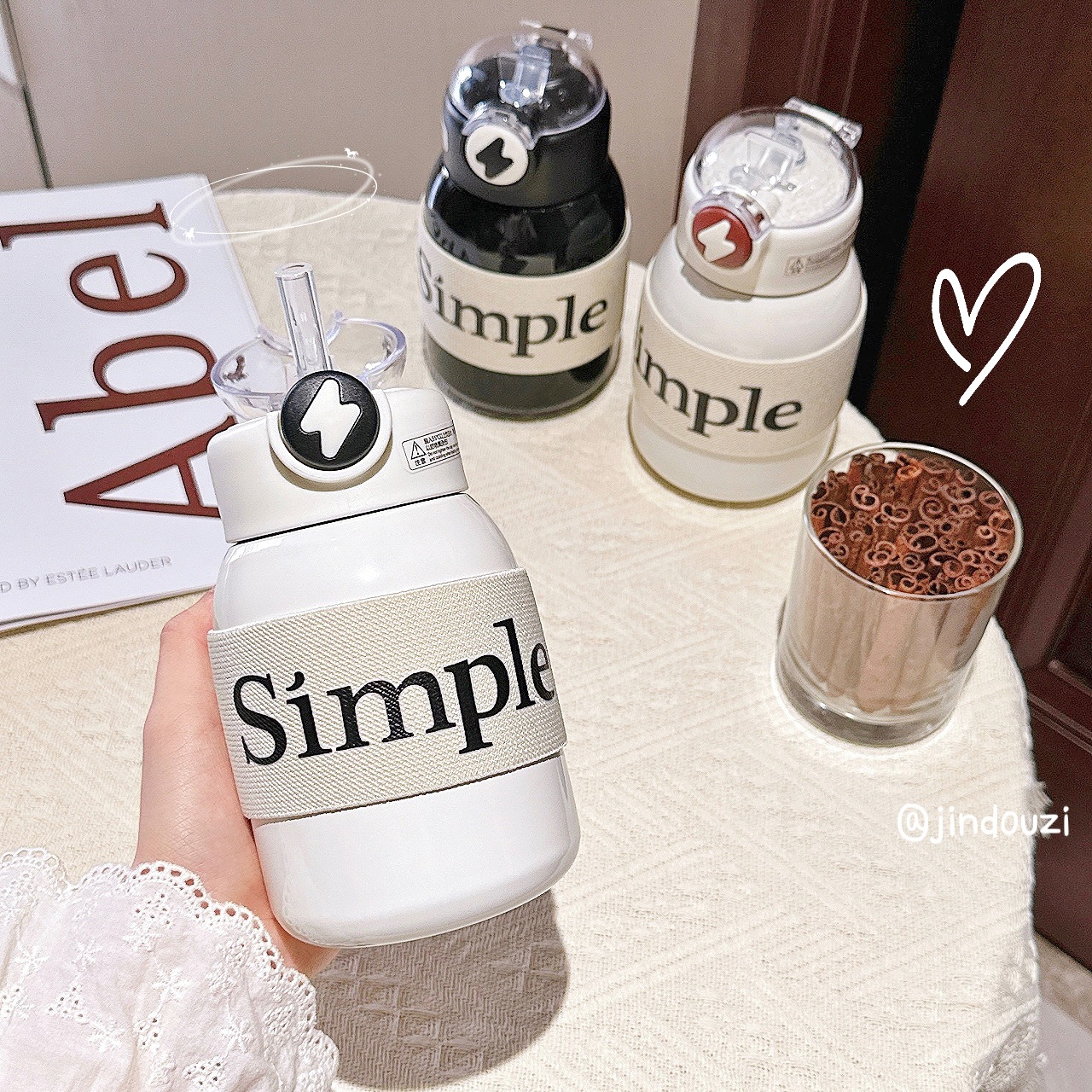 Simple and cute Xiang-style insulated cup, fashionable and chubby student water cup, pop-up lid portable girls' ins stainless steel water cup full figure