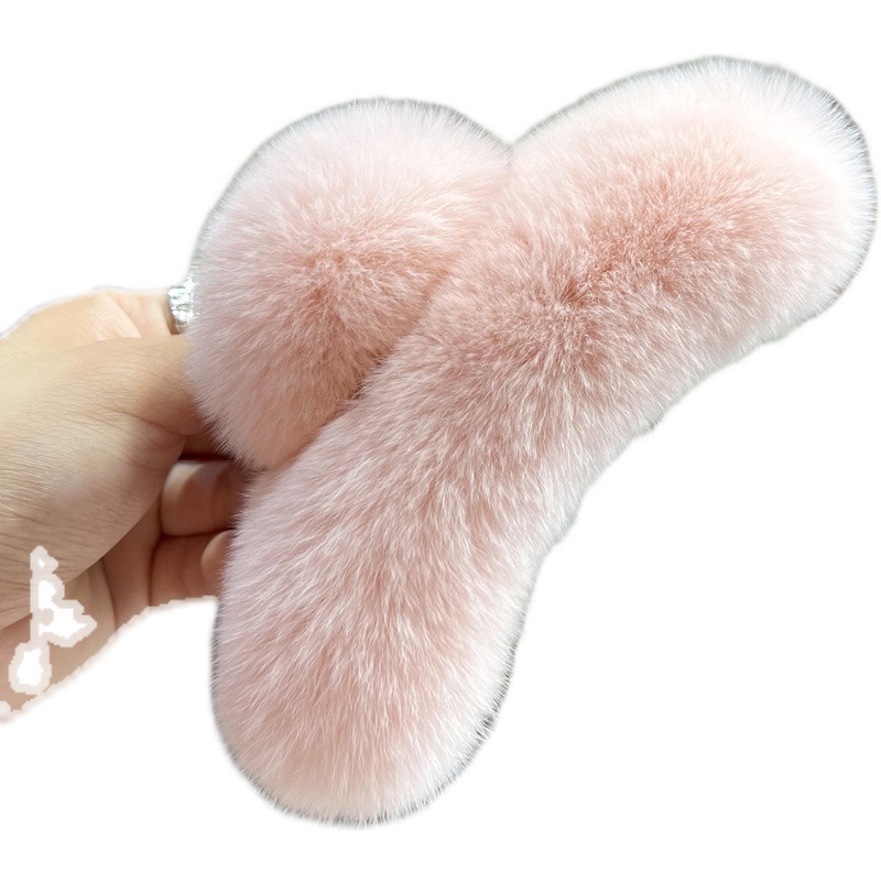 A brand-new, cute plush headpiece with a unique style of the back of the head, featuring genuine rex rabbit fur Item Picture