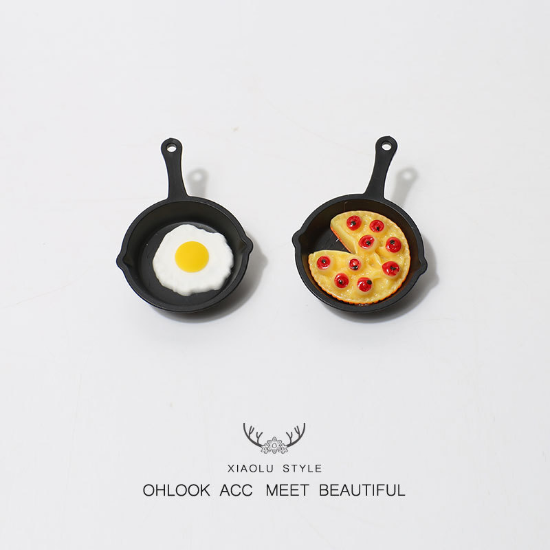 Fun pan-fried egg hair clips, realistic and strange girl hair accessories, student bangs side clips, top clips Application Scenario