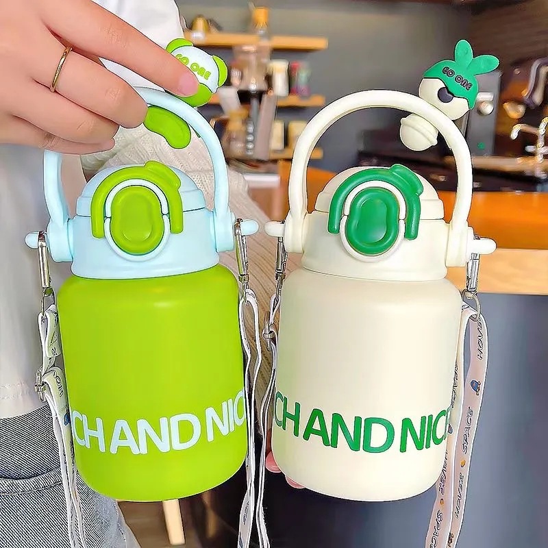 New cute insulated cups, creative figurines, cartoon straw cups, simple and portable couple stainless steel cups full figure