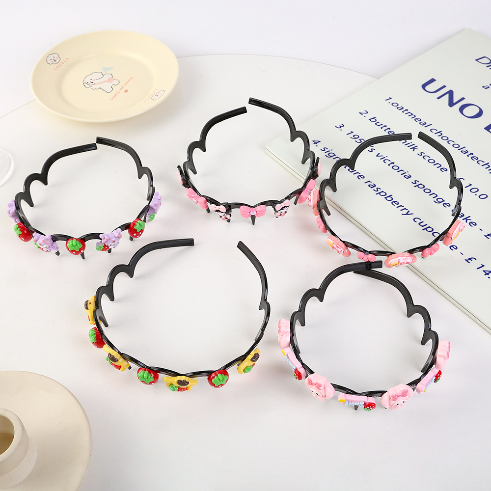 Wholesale of new hair accessories for little girls and children, big teeth, cartoon animal bangs, hair combs, hair clips, and fabric headbands full figure
