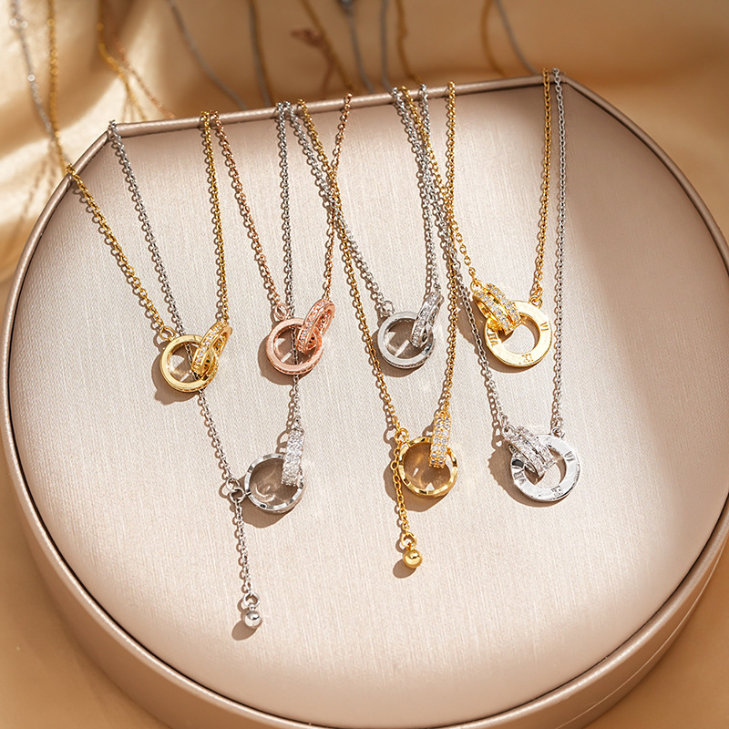 A fashionable full-diamond zirconia double-ring titanium steel necklace, a female Internet celebrity's elegant and light luxury collarbone chain, and a personalized and versatile pendant full figure