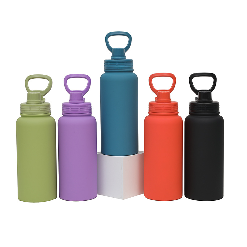 New cross-border Amazon space flask, 304 stainless steel double-layer vacuum portable insulated cup, sports water bottle Application Scenario