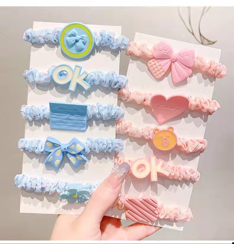 "Love Children's hair band, pleated fabric cartoon hair accessory, fresh and clean, high elasticity polka dot small intestine circle bun hair tie for girls. Specification drawing