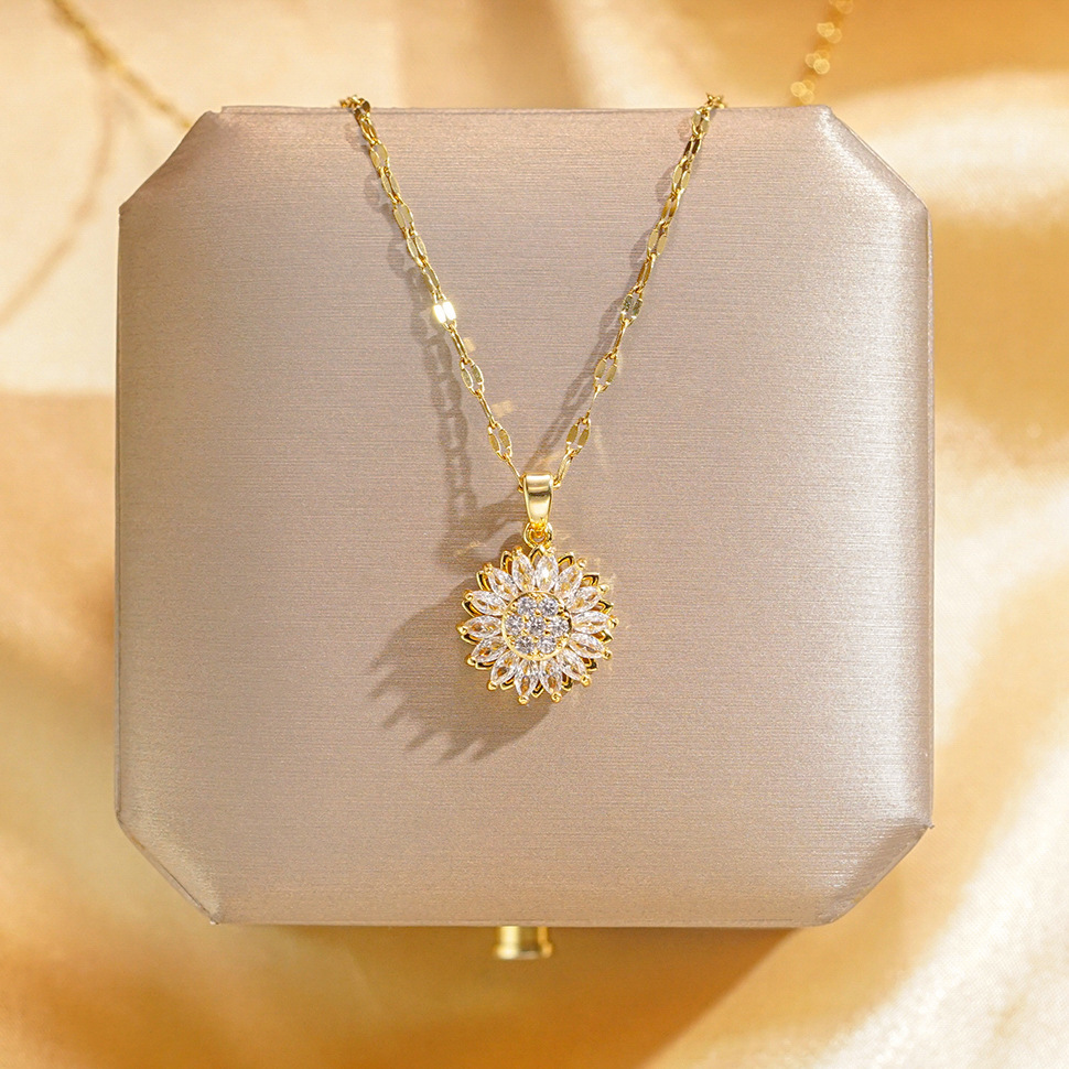 Summer fashion double-layer rotatable sunflower necklace, a versatile women's light luxury style diamond-encrusted Internet celebrity collarbone chain full figure