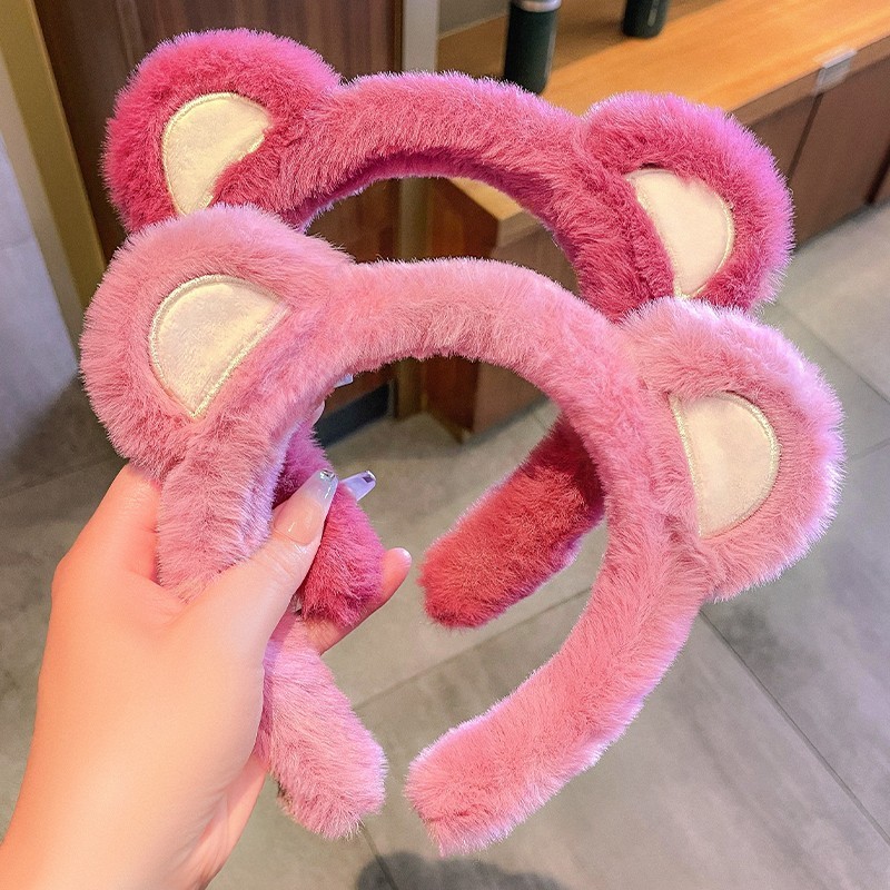 Strawberry bear hairband for women in autumn and winter, cute and fluffy hair tie headband, plush headwear, cat ear hairpin full figure