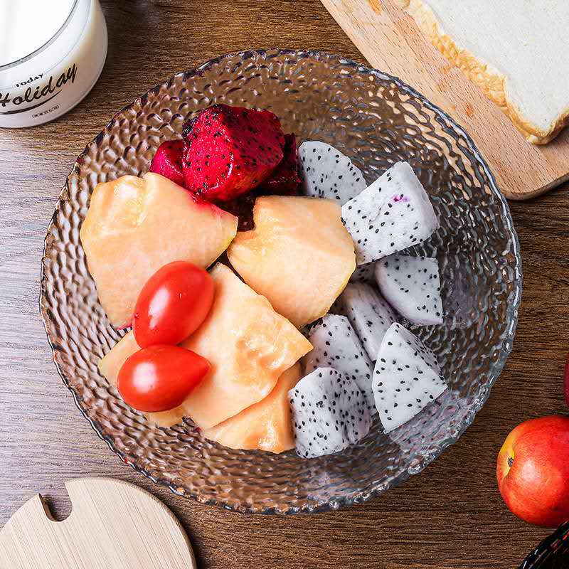 Simple kitchen glass salad bowl, cooking bowl, hammer pattern salad bowl, hammer pattern glass, large glass salad bowl details Picture